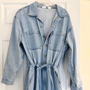 Levi's "Roomy Jumpsuit In My Feels" Size Small